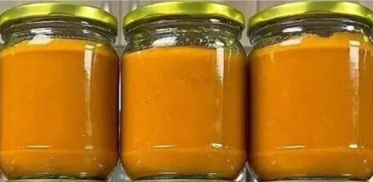Cuketový kaviár, jako z dětství. Nejchutnější a nejjednodušší na přípravu. Každý rok dělám minimálně tři várky!