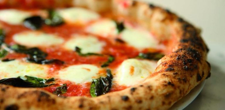 Těsto na pizzu – originální recept ze srdce Itálie u vás doma