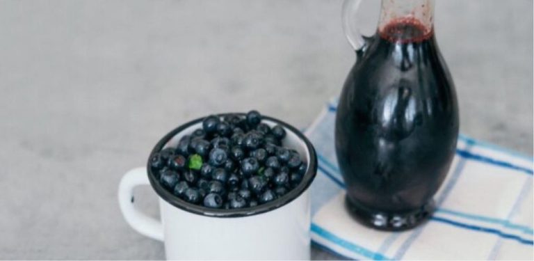 Borůvkový sirup z vařené zeleniny: Jednoduchý recept, díky kterému se zamilujete do jeho přirozené chuti!