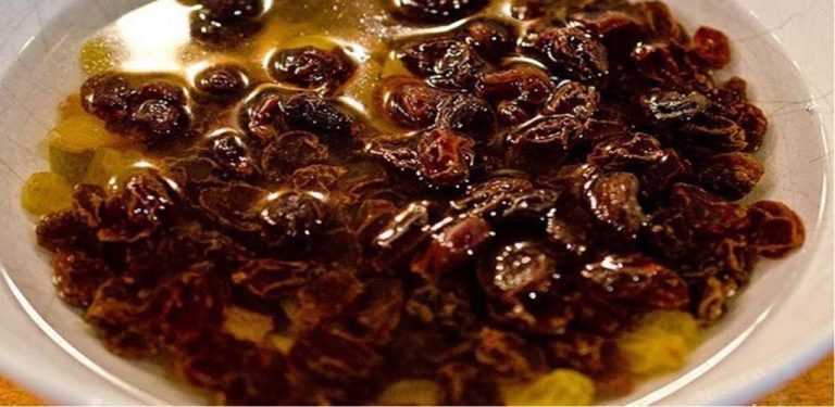 Pijte vodu s rozinkami po dobu 2 dnů – přírodní lék na očistu jater a nejen to…