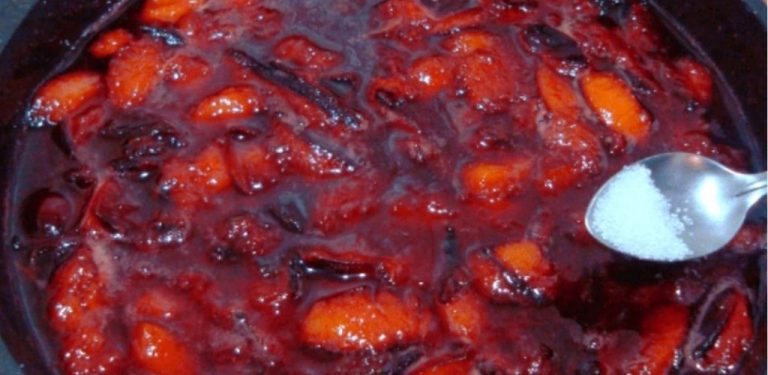 Hustá švestková marmeláda – ideální do koláčů, tvaroháčků nebo jen tak k čaji