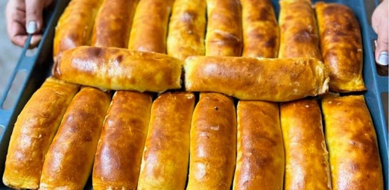 Vzdušné koláčky s jablky – jemné, voňavé a tak domácí! Ochutnejte jeden – a už se nebudete moci zastavit.