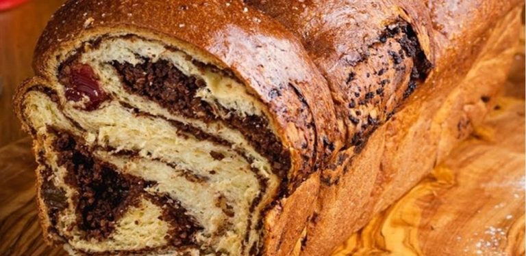 Nejlepší domácí vánočky s ořechy. Recept, se kterým nikdy nešlápnete vedle.