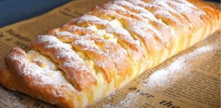 Jemné tvarohové těsto a šťavnatá jablečná náplň