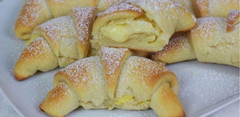 Babiččiny pudinkové rohlíčky tak měkké a nadýchané jako od pekaře!