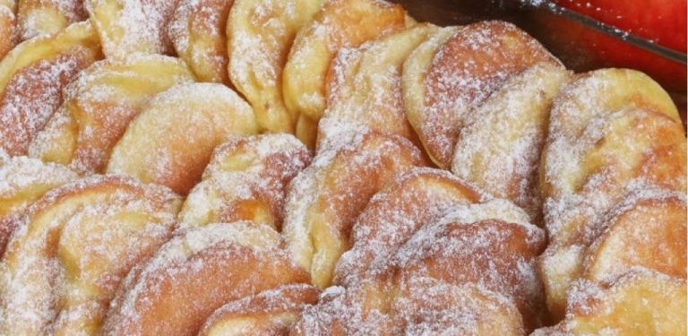 Jablečné kroužky s jogurtem, prostě vynikající!
