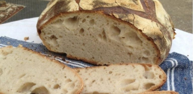 Nejjednodušší recept na domácí kváskový chléb – tradice, vůně a zdraví v jedné bochníku