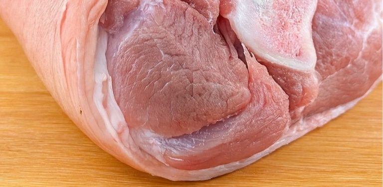Připravuji je na každou oslavu! Vepřová kolena, která všechny přivádějí k šílenství!