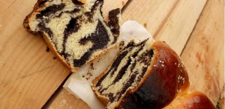 Krok za krokem recept s přesnými gramážemi na dva nadýchané mazance
