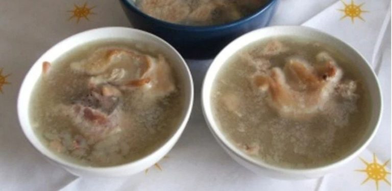 Vepřový sulc na Silvestra. Tajemství zkušených hospodyněk, aby byl dokonale čirý, voňavý a pevný – recept krok za krokem