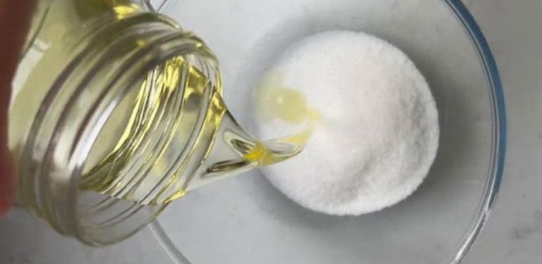 1 lžíce ricinového oleje + 1 lžíce jedlé sody – zázračná směs s viditelným účinkem již po prvním použití…