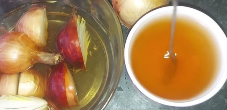 Přírodní cibulový sirup s ořechy a tymiánem – lék na kašel a expektorans