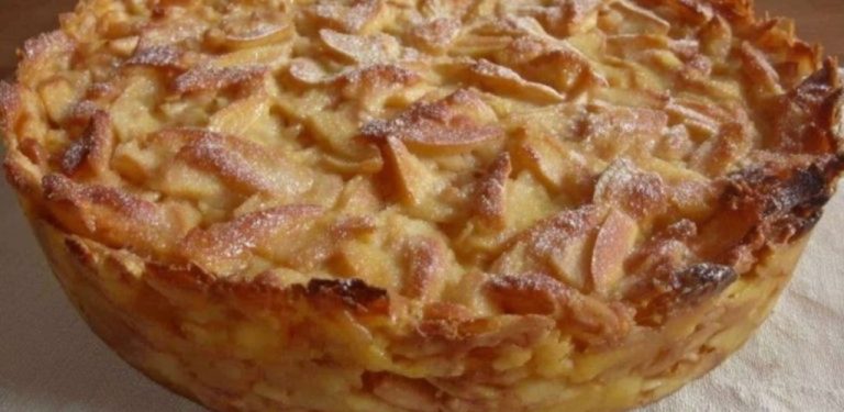 Více jablek než těsta, ultra šťavnatý jablečný koláč s 1,5 kg jablek