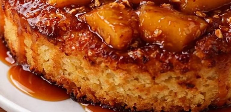 👉 Jak upéct domácí vlhký ovesný koláč s jablky – bez trouby! 🍰🍎