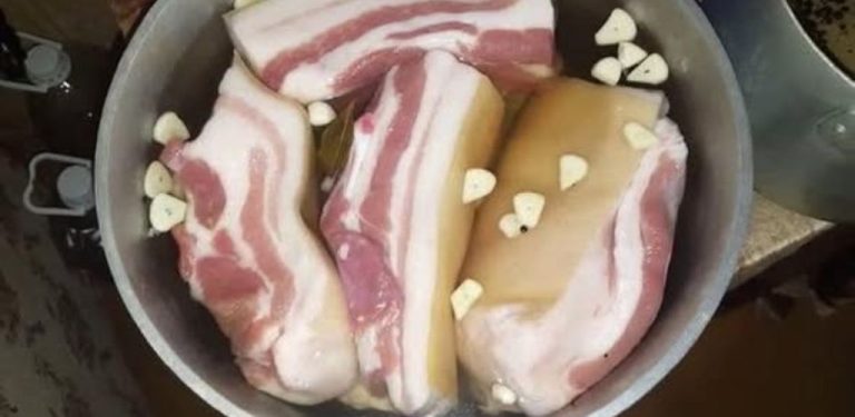 Nejjemnější sádlo v aromatickém nálevu – příprava je snadná a chutná i dětem!