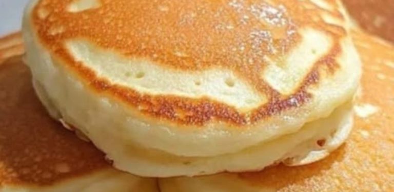 Palačinky jako z kavárny! Stejně nadýchané a dozlatova upečené 🥞 Můj recept je jednoduchý ⬇