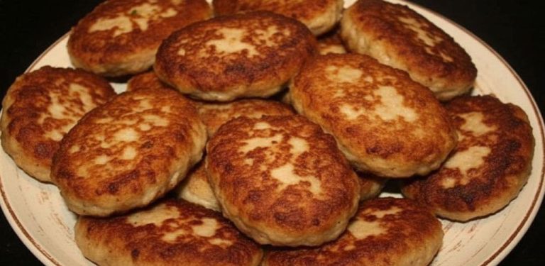 Houbové karbanátky jsou lepší a zdravější než ty s masem. Mají takovou chuť, že se jich nemůžete nabažit…