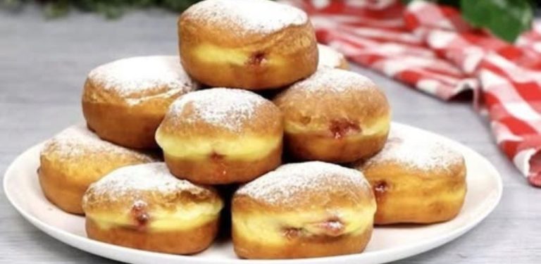 Nadýchané kynuté koblihy s marmeládou: Tak lehké, že se doslova rozplývají na jazyku
