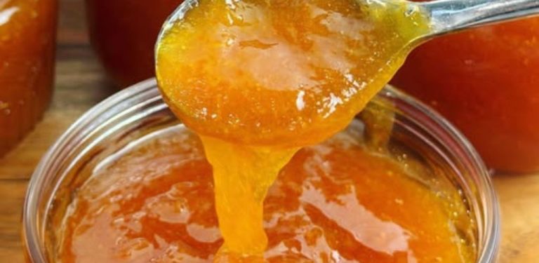 Na co si dát pozor při přípravě meruňkové marmelády? Jedna častá chyba může pokazit její chuť i barvu