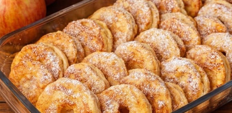Křupavá jablečná kolečka v těstíčku: sladká domácí dobrota, kterou si zamiluje celá rodina