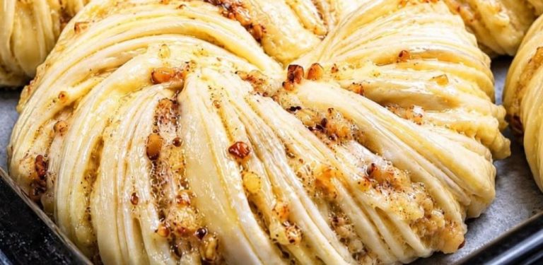 Nadýchané ořechové závitky: voňavé domácí pečivo, které si zamiluje celá rodina