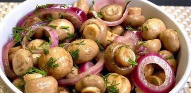 Nakládané žampiony za 5 minut: Rychlý recept na skvělou domácí pochoutku