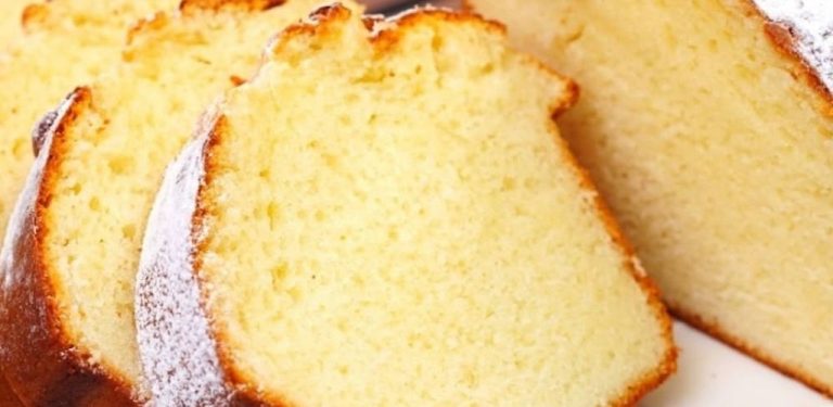  Vláčná buchta ze slazeného kondenzovaného mléka: jednoduchý recept ke kávě
